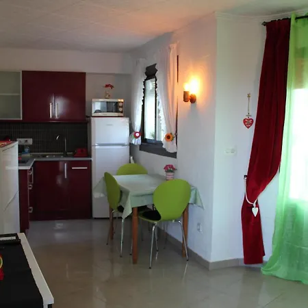 Oasis Park Apartment